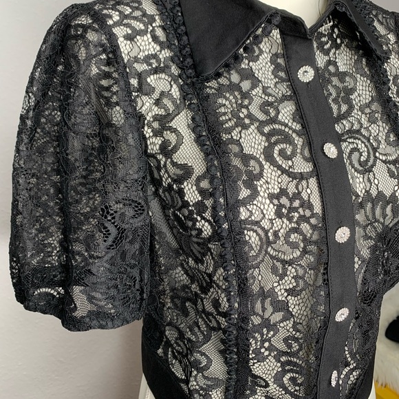 🖤 Lace Rhinestone Button Top 🖤 - Picture 7 of 8